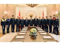 Cumhurbaşkanı Gül, Emniyet Teşkilatı’nı Kabul Etti