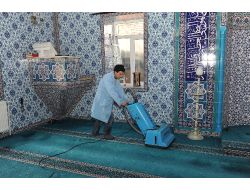 Bozüyük'te Camilerden Gül Kokuları Yayılıyor