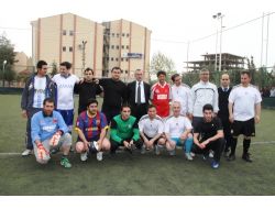 Emniyet İle Gazeteciler Arasında Oyanan Halı Saha Futbol Maçında Dostluk Kazandı