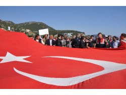 Alanya'da 2b Hak Sahipleri İle Jandarma Arasında Arbede Yaşandı