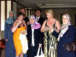 Aşure Günü'nde Farklı Kültürler Bir Araya Geldi