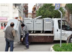 Mudanya’da Çöp Konteynerleri Yenileniyor