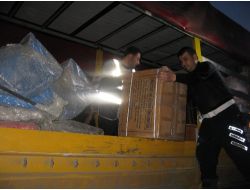 Ev Eşyaları Taşıyan Kamyondan Kaçak Sigara Çıktı