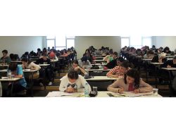 Körfez Dershaneleri'nden 900 Öğrenciye Aslını Aratmayan Sınav
