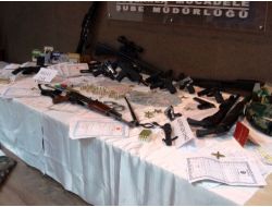 Suç Çetesindeki Mühimmat Cephaneyi Aratmıyor