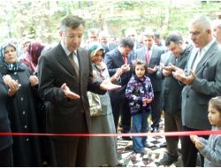 Kemalpaşa Şefkat Dünyası Derneği Üniversiteliler İçin Kermes Düzenledi