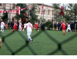Polis Haftasında Şöhretler Saha Çıktı
