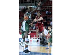 Beşiktaş, Aliağa Petkim’i 79 - 66 Mağlup Etti