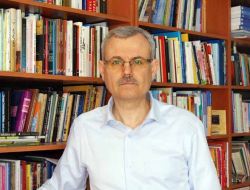 Nejat Sezik’in ‘bedenden Ötesi’ Kitabı Raflardaki Yerini Aldı