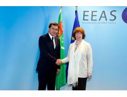 Ab-türkmenistan İlişkileri Brüksel'de Görüşüldü