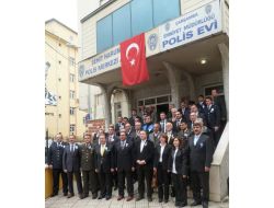 Çarşamba Polisi Anlamlı Günlerinde 'Takdir' Edildi