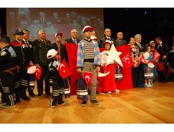 Çevik Kuvvet Folklor Gösterisi Sundu, Down Sendromlu Çocuklar Tiyatro Sergiledi