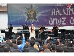 Candan Erçetin Tuncelileri Coşturdu