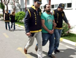 'Banyoda Düştü' Denilen Adamı Eşinin Sevgilisi Öldürmüş