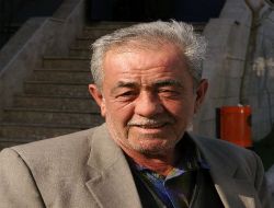 Bindikleri Taksicinin Parasını Ve Arabaını Gasp Ettiler