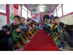 Otobüs Anaokuluna Yoğun İlgi