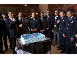 Palandöken Kaymakamı'ndan Polise Pasta Jesti