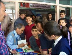 Yazar Kavaklı Muş'ta Ortaokul Öğrencileriyle Buluştu