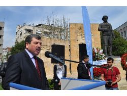 Cihan Pehlivanı Kurtdereli Mehmet Ölüm Yıldönümünde Anıldı