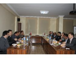 İskiad Ve Mhp İlçe Yönetimi Nezaket Yemeğinde Bir Araya Geldi.