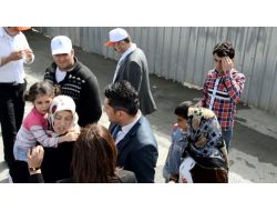 Başbakan’ın Programında Gözaltı Israrı Küçük Çocuğu Ağlattı