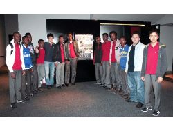 Selam, Afrikalı Çocukları Da Ağlattı