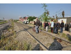 Tarsus’ta Hemzemin Geçitte Tren Kazası