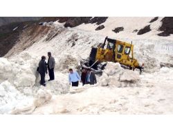 Bitlis'te Kar Nedeniyle 7 Aydır Kapalı Olan Son 2 Köy Yolu Daha Açılıyor