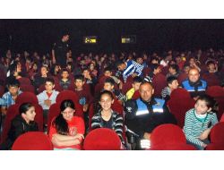 Bin Öğrenci ‘çanakkale Yolun Sonu’ Filmini İzledi