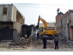 Mithatpaşa’da Yıkım Devam Ediyor
