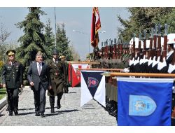 Cumhurbaşkanı Gül, Muhafız Alayı'nı Ziyaret Etti!