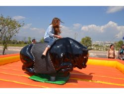 Uluslararası Antalya Üniversitesi'nden Uluslararası Kültür Şenliği