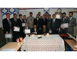 Başarılı İmamlar Belgelerini Aldı