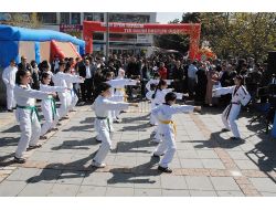 Spor Tırı Kayseri’yi Şenlendirdi