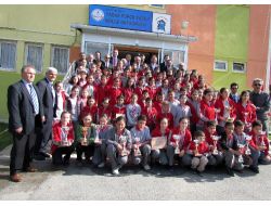 Boyabat Yaşar Topçu Ybo’nun Başarılı Öğrencilerine Ödül Verildi