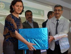 Kumluca'da Hem Öğrenciler Hem Öğretmenleri Ödüllendirildi