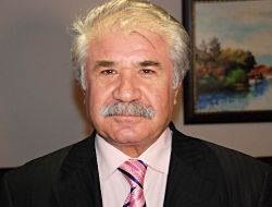 Hollanda'da Müslümanlara Yayın Hakkı Verildi