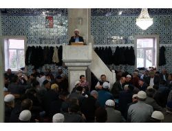 Palandöken'de Cami Cemaati Namaz Öncesi Eğitim Görüyor