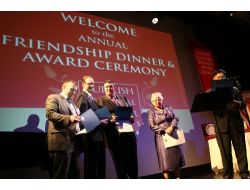 Tcc Queens Ödül Törenine Sandy Damgasını Vurdu