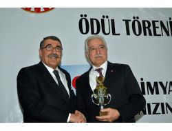 Zihni Aldırmaz 'Yılın Başarılı Belediye Başkanı' Seçildi