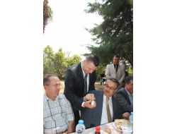 Bahar Şenliğinde, Kaymakam Ve Belediye Başkanları Yumurta Tokuşturdu