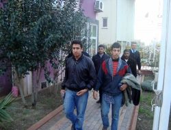 Kiraladıkları Araçla Esrar Kaçakçılığı Yapan Şahıslar Yakalandı