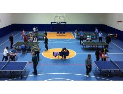 Baba Ve Çocukları Masa Tenisi Turnuvasında Ter Döktü