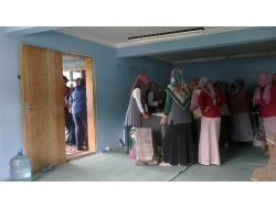 Köy Sakinleri De Kutlu Doğum Heyecanına Ortak Oldu