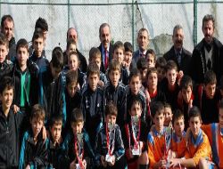 Şehit Öğretmen Ali Bulut İlköğretim Okulu Şampiyon Oldu