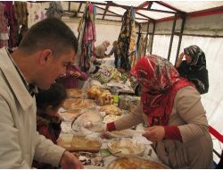 Göle'de Yatılı Kur'an Kursu Yararına Kermes Açıldı