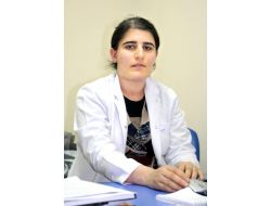 Kayısı Çekirdeğinin Acısı Zehirliyor, Tatlısı Besliyor