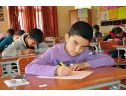 Ortaokul Öğrencileri İngilizce Olimpiyatlarında Yarıştı