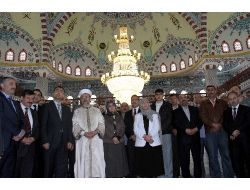 Görmez, Diyarbakır'da Hacı Mustafa Uzan Camii’ni Hizmete Açtı