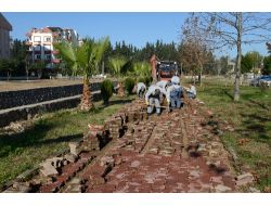 Konyaaltı Belediyesi, Arı Deresi Park Çalışmalarını Tamamlıyor